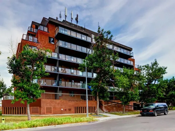 1900 W 25a St SW #502, Calgary, AB T3E 1Y5