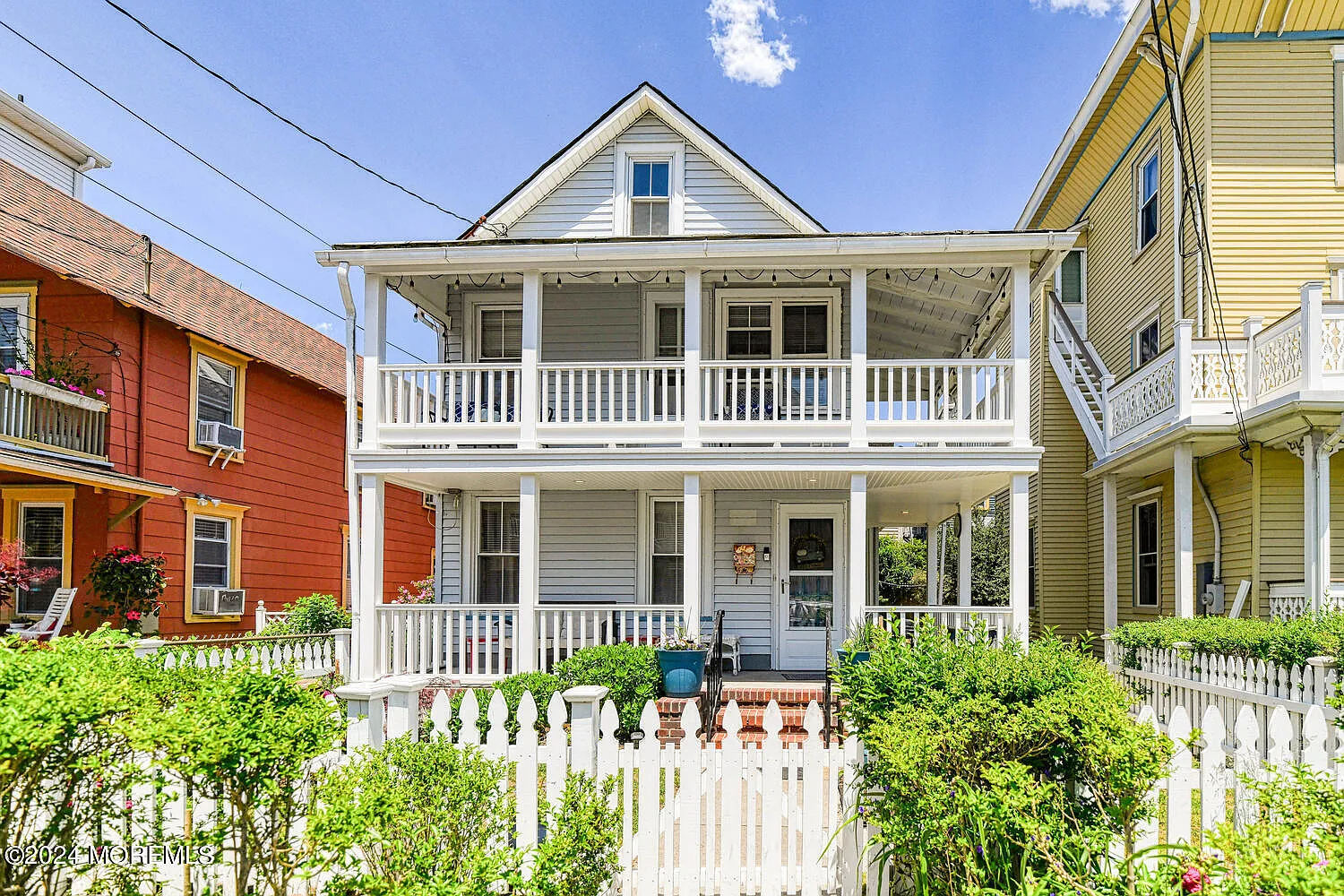 2 bed, $3,900 — Photo 1