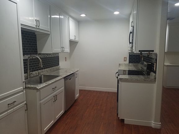 2nd image of 3404 Lockwood Ct APT 1