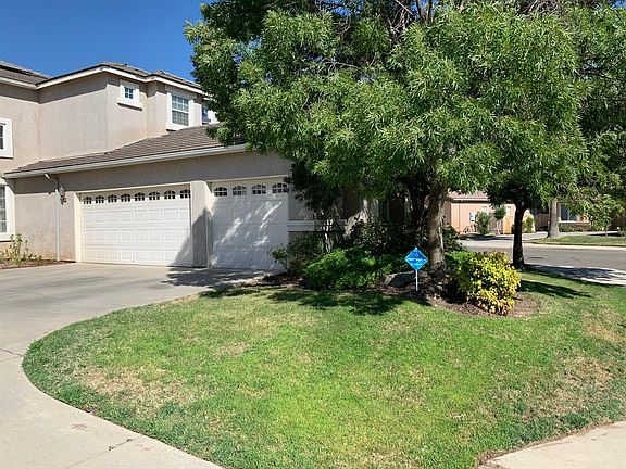 2nd image of 9504 N Larkspur Ave