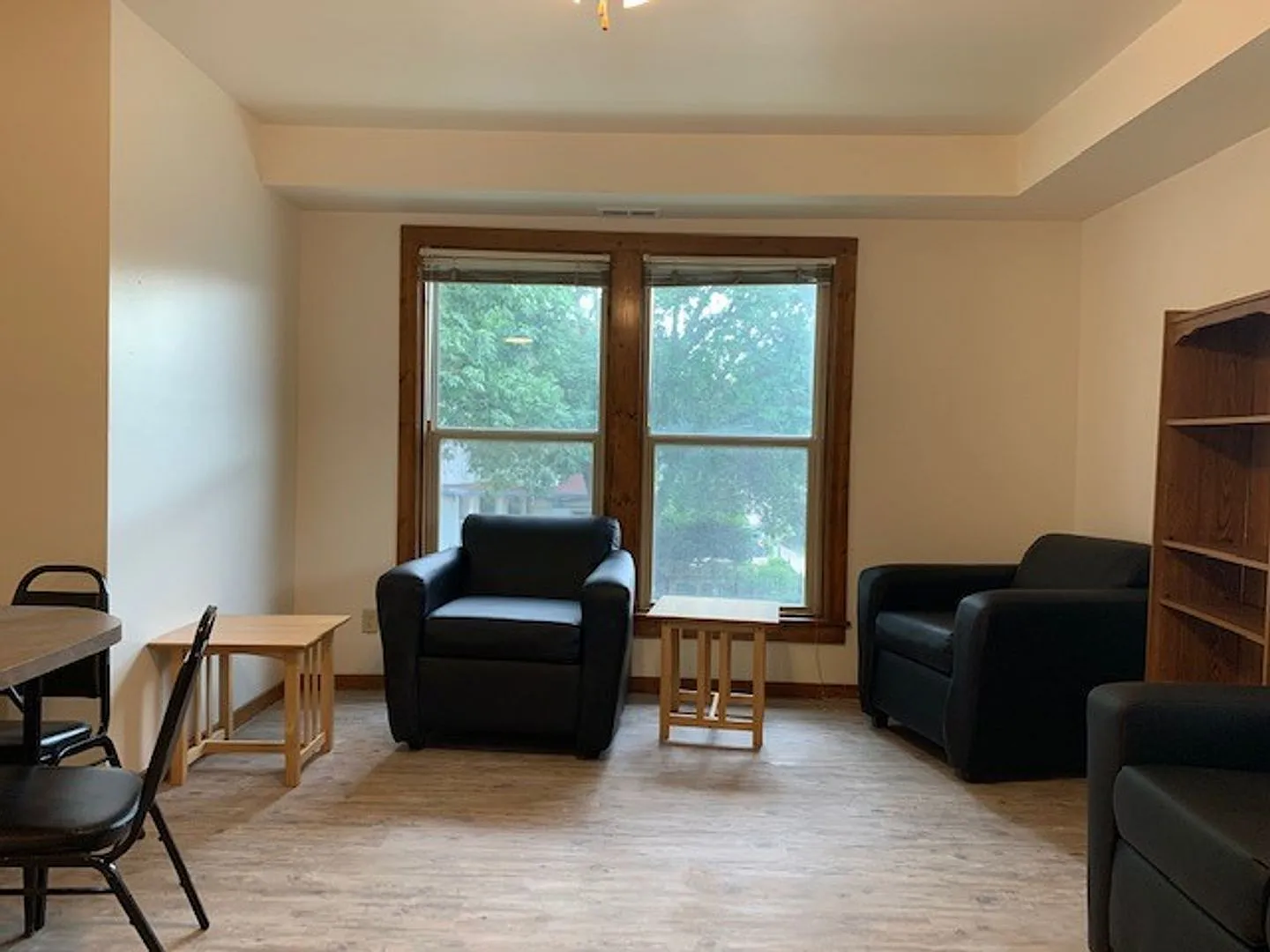 151W — Photo 3