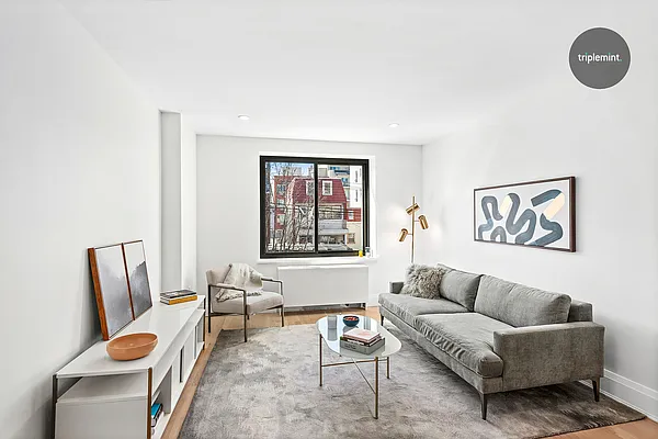 Sold by Triplemint | media 17