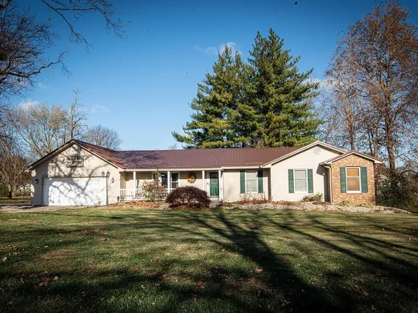 808 N Rod And Gun Club Rd, Bruceville, IN 47516