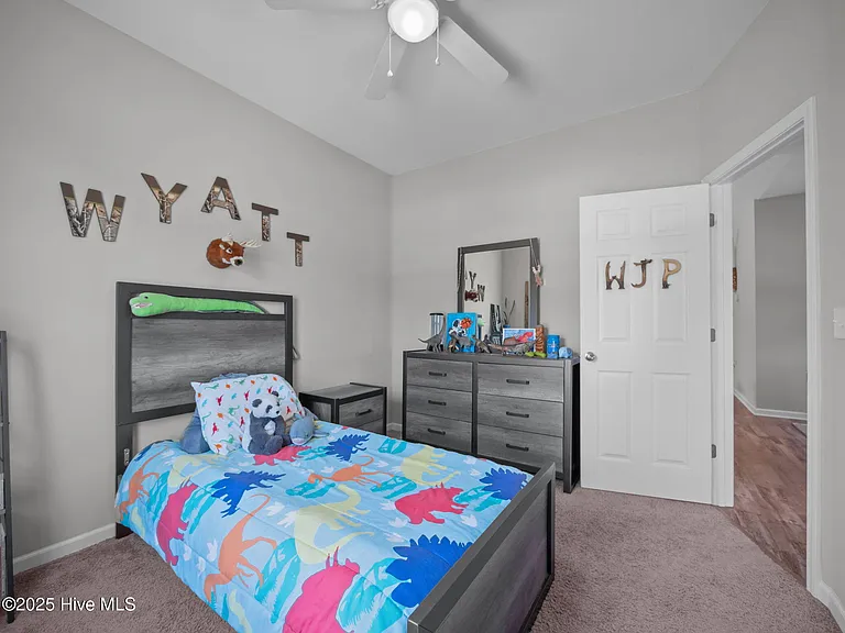 512 Hazelwood Dr — Photo 24