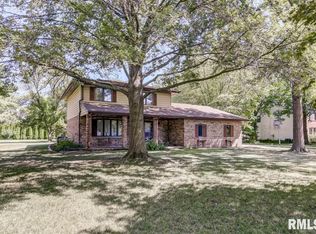 3266 Hilltop Rd, Springfield, IL 62712