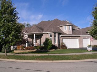 5520 Maple Ct, Lisle, IL 60532