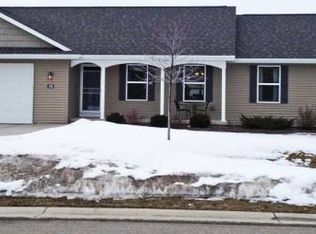 W1946 Finnigans Ridge Ln, Freedom, WI 54130