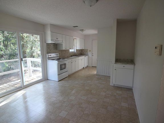 4th image of 6585 NW 24th Ave