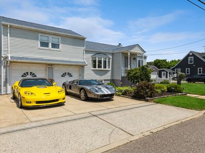240 44th St, Lindenhurst, NY, 11757