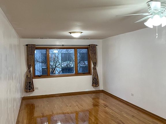 2nd image of 313 W 23rd St Unit 506
