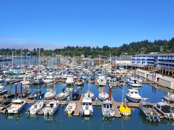 1000 SE Bay Blvd Unit 206-306, Newport, OR 97365