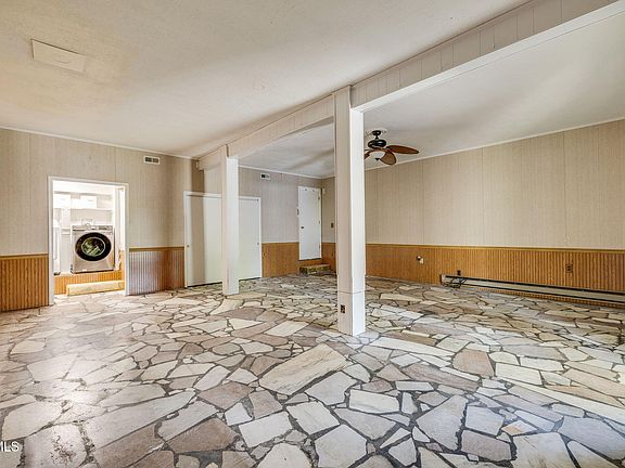 2nd image of 107 Wayfair Dr