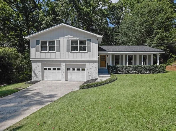 3511 Brookview Dr, Marietta, GA 30068