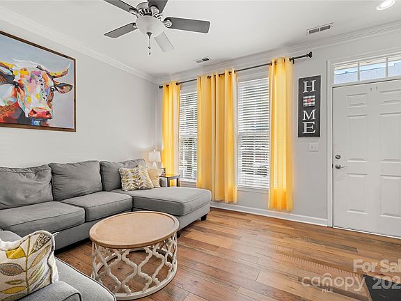 3rd image of 12342 Carrigan Ct
