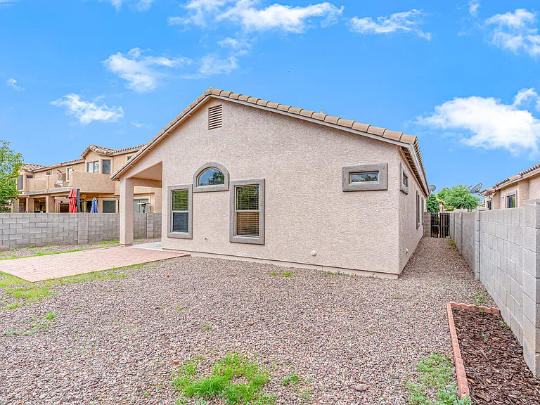 345 E Camino Del Abeto — Photo 29