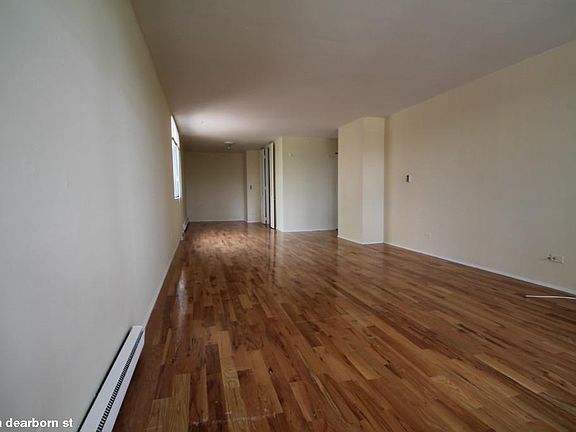 2nd image of 1446 N Dearborn St #1627