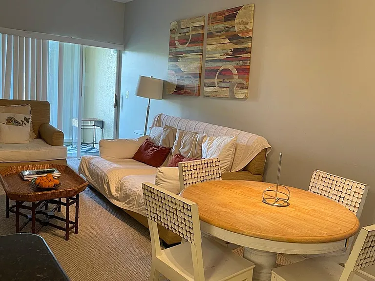 2060 Greenview Shores Blvd #319 — Photo 6