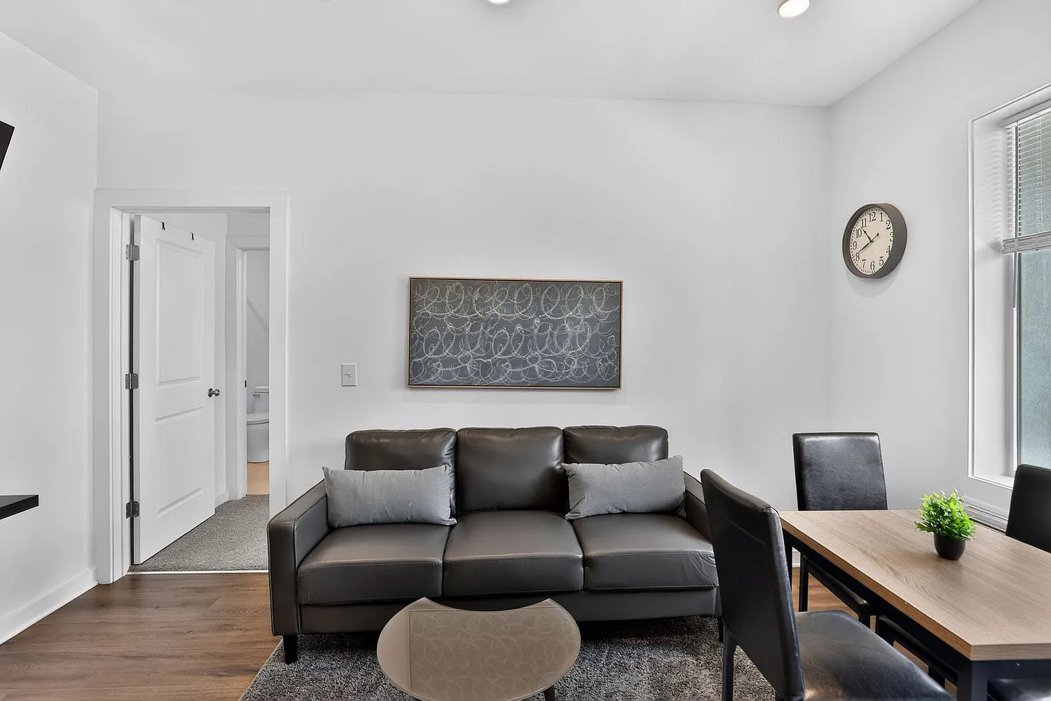 1 bed, 1.0 bath, 5963 sqft, $2,395 — Photo 1
