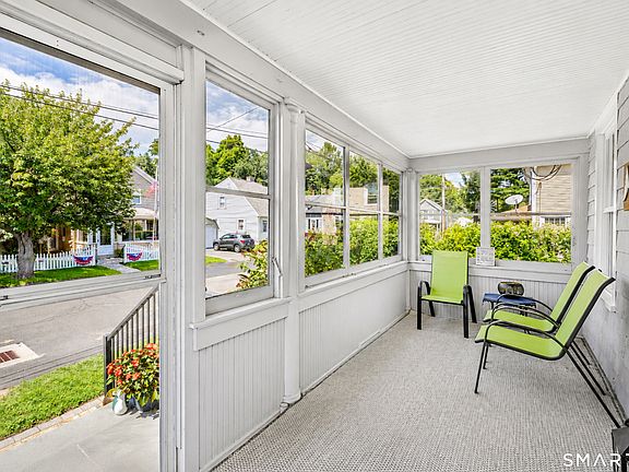 3rd image of 15 Laden Avenue