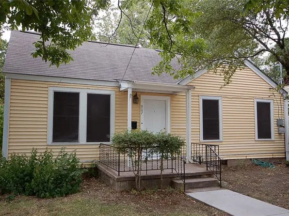 907 E 38th St #A, Austin, TX 78705