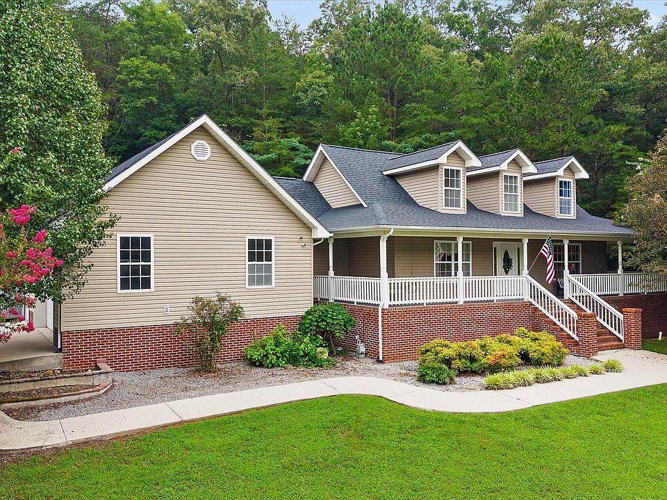 1st image of 24 Highland Dr