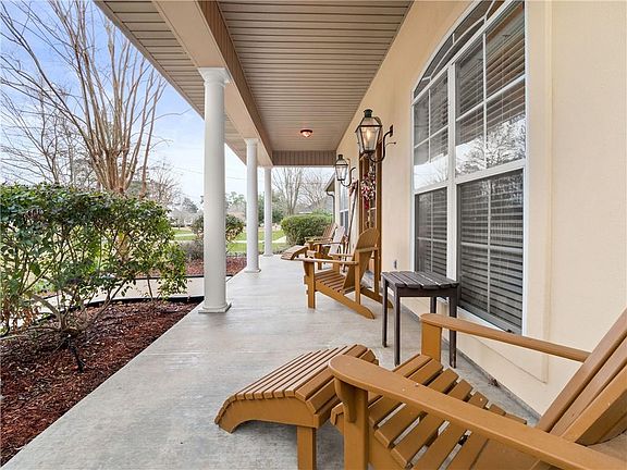 2nd image of 1051 Rambleview Dr