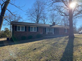 1936 Delaine Dr, Burlington, NC 27215