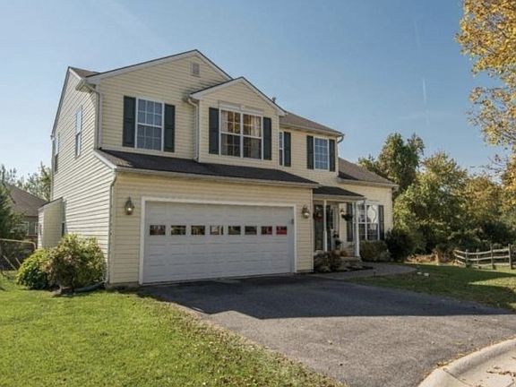 4th image of 103 Bonaparte Way