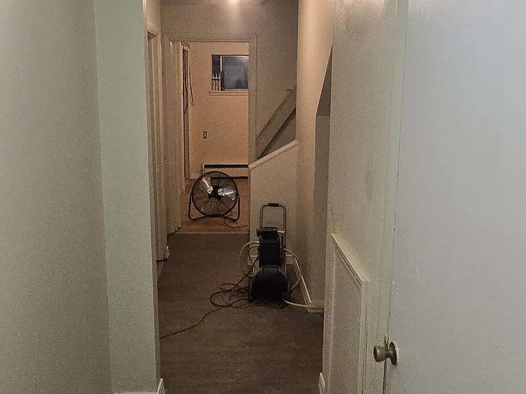 2723 Sacramento Ave — Photo 10