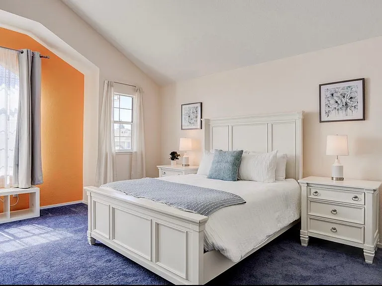 121 Nottingham Way — Photo 3