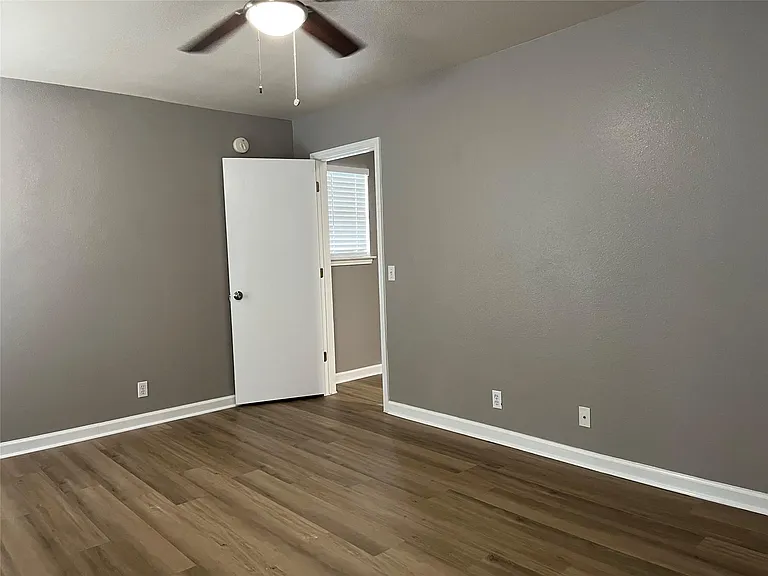 15106 Chamberlain Ct — Photo 15