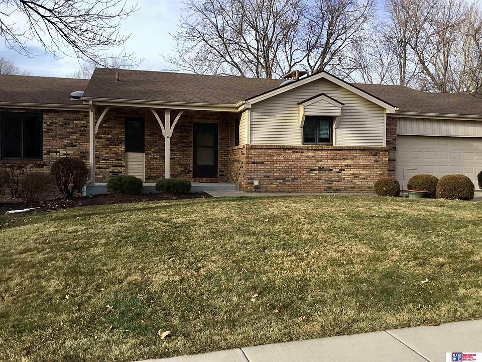 1st image of 2221 Devonshire Dr