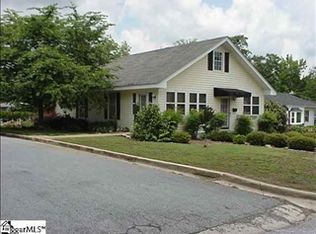 301 Pine St, Greer, SC 29650