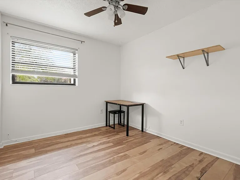 314 Princeton Ave — Photo 14