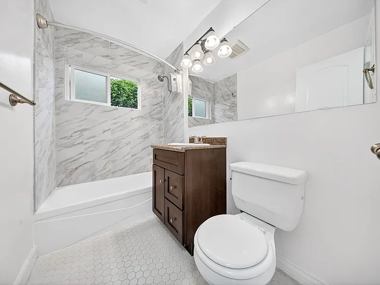 6944-6954 Coldwater Canyon Ave — Photo 24