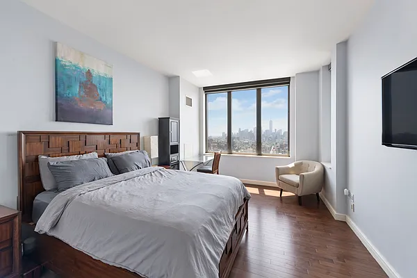 Rented by Compass | media 2