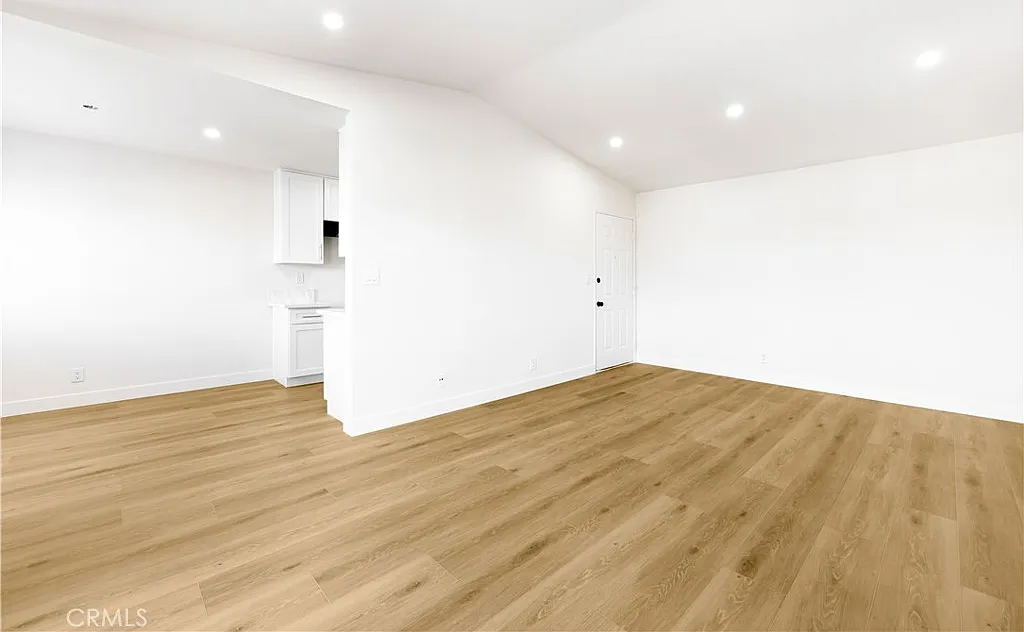 1 bed, 650 sqft, $2,500 — Photo 2