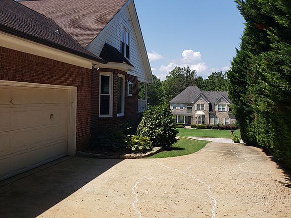 5th image of 2502 SW Hope Dr