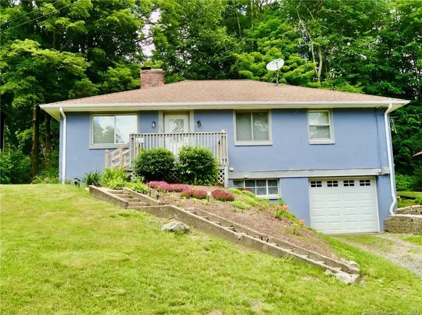 22 Adams Street, Winchester, CT 06098