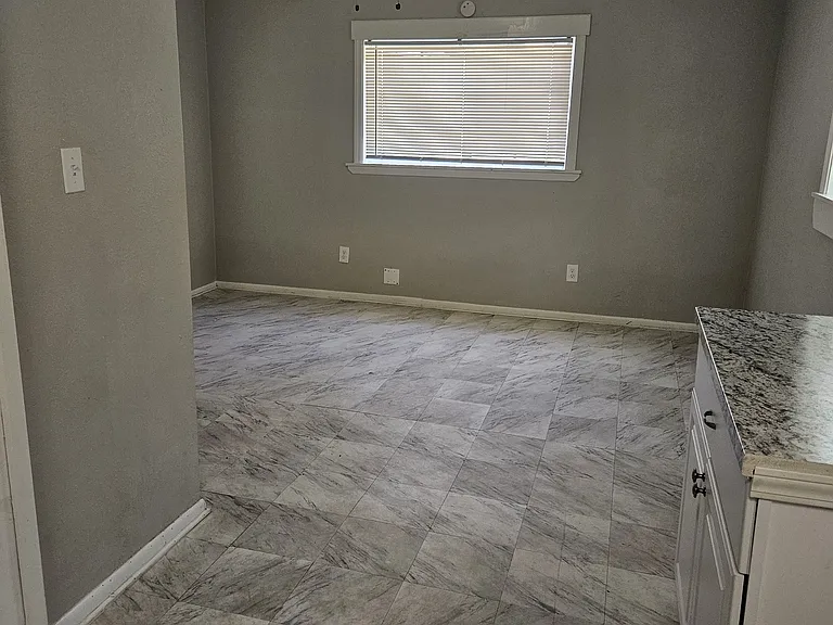 132 N Yukon Ave — Photo 12