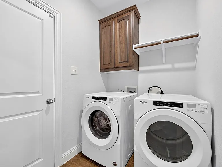10920 Calvert Pl — Photo 34