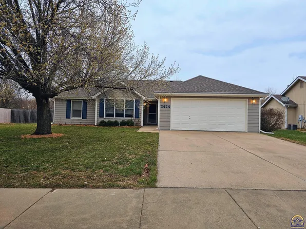 3424 SW 28th St, Lawrence, KS 66047