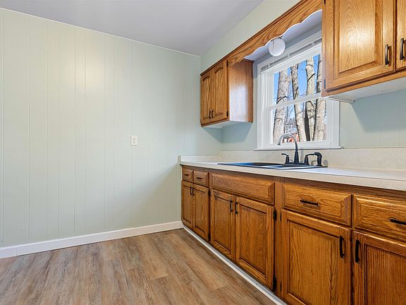 5th image of 1918 21st St