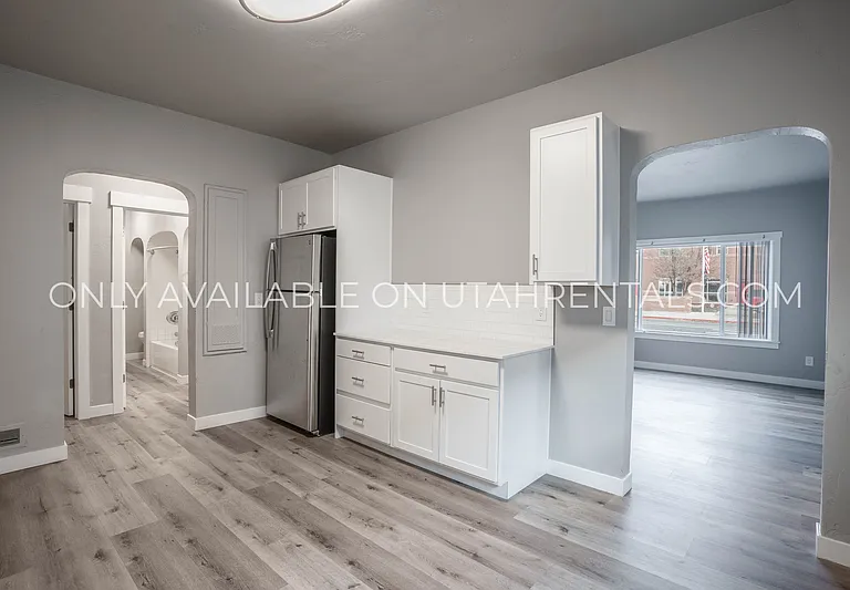 87 N Center St #1 — Photo 5