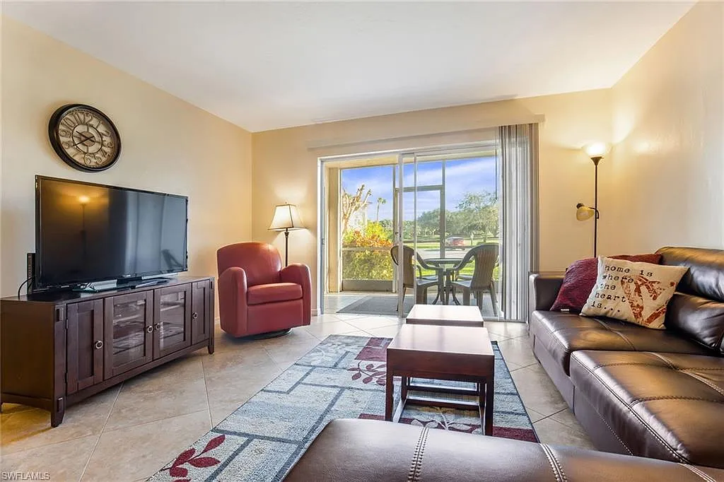 2 bed, 2.0 bath, 1135 sqft, $4,800 — Photo 1
