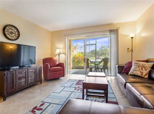 1075 Foxfire Ln APT 103, Naples, FL 34104