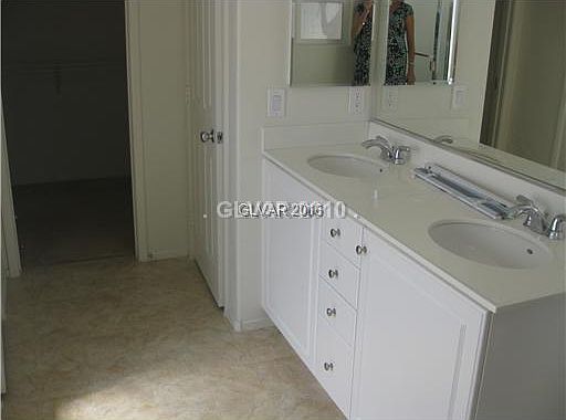 5th image of 567 Swiss Cottage Ave #0