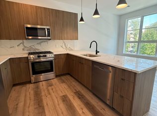 281 Halsey St #1, Newark, NJ 07102