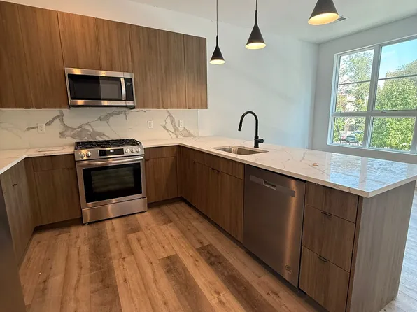 281 Halsey St, Newark, NJ