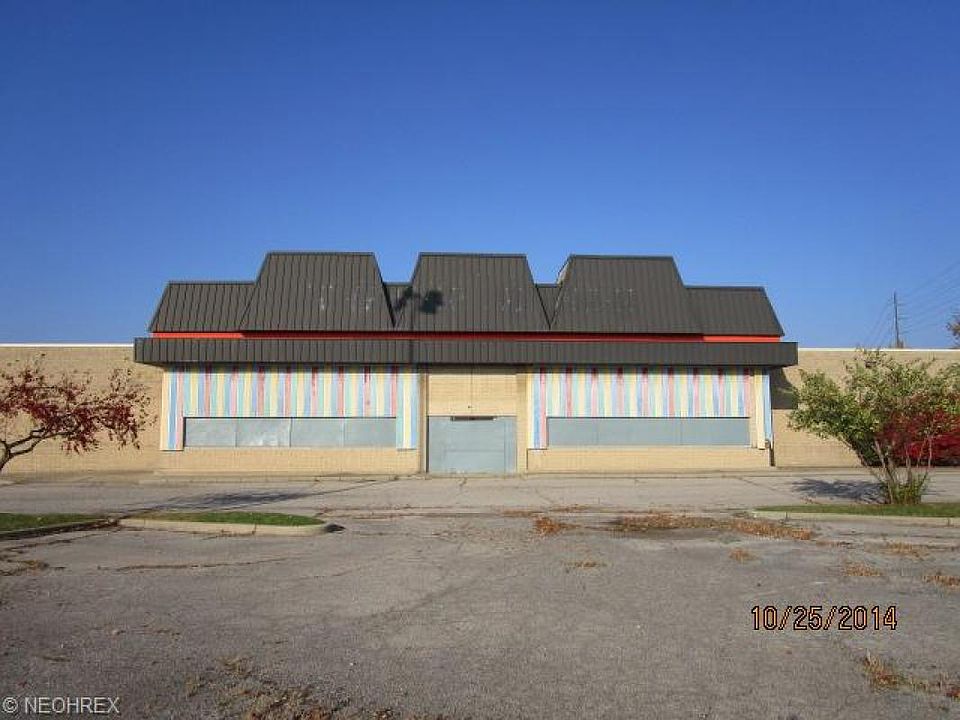1st image of 1264 E 260th St